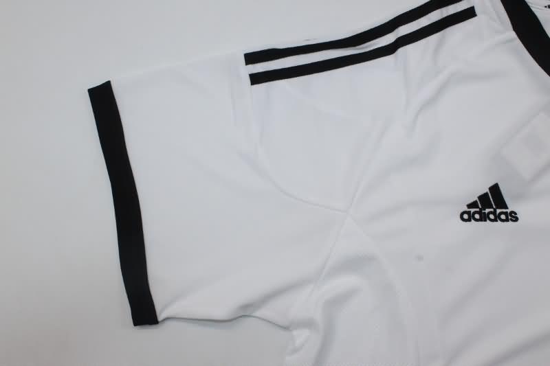 Thailand Quality(AAA) 2002/04 Germany Home Retro Soccer Jersey