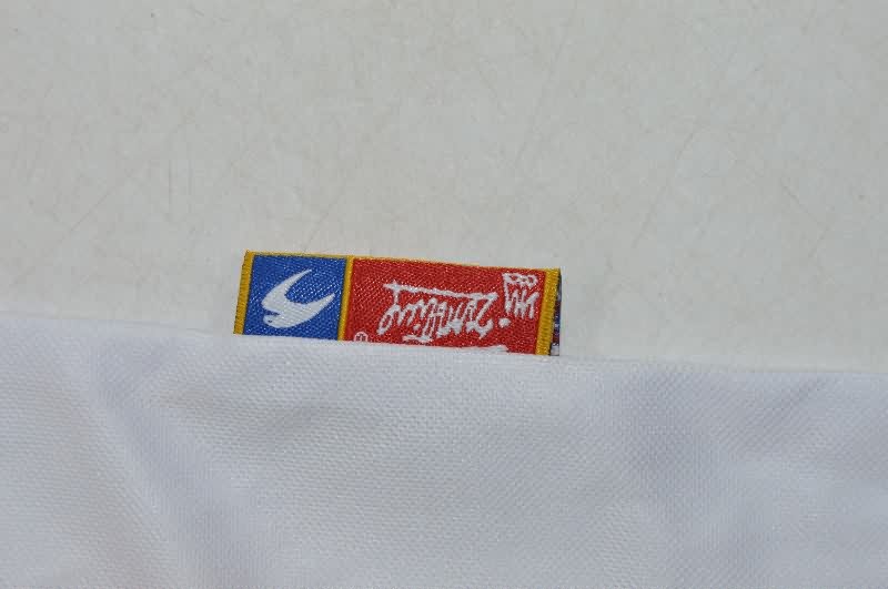 Thailand Quality(AAA) 1999/00 Gijon Home Retro Soccer Jersey