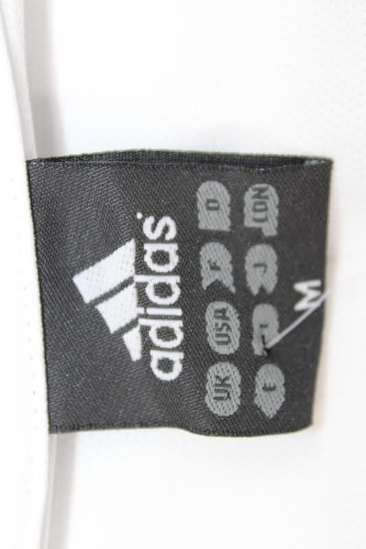 Thailand Quality(AAA) 2004 Greece Home Retro Soccer Jersey