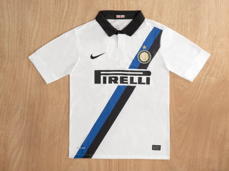 Thailand Quality(AAA) 2011/12 Inter Milan Away Retro Soccer Jersey