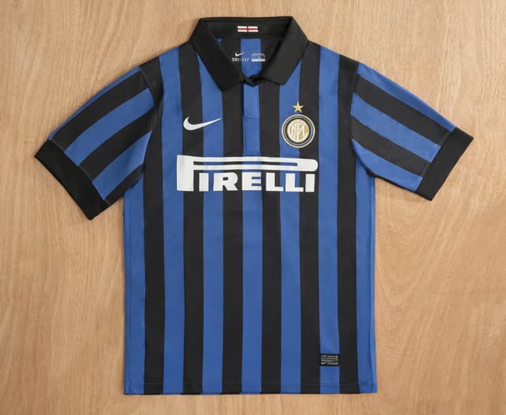 Thailand Quality(AAA) 2011/12 Inter Milan Home Retro Soccer Jersey
