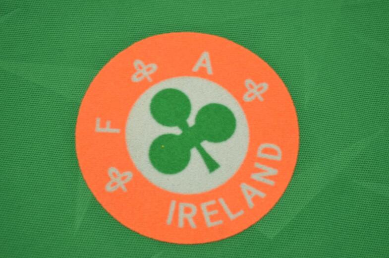 Thailand Quality(AAA) 1990 Ireland Home Retro Soccer Jersey