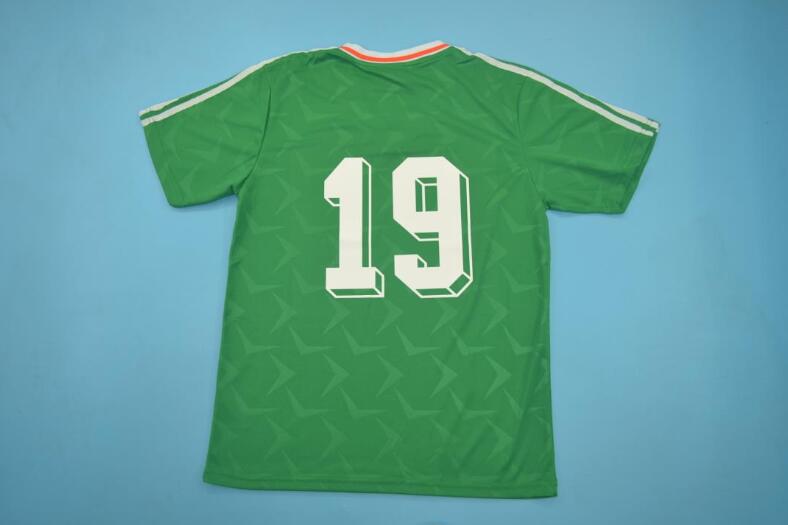 Thailand Quality(AAA) 1990 Ireland Home Retro Soccer Jersey