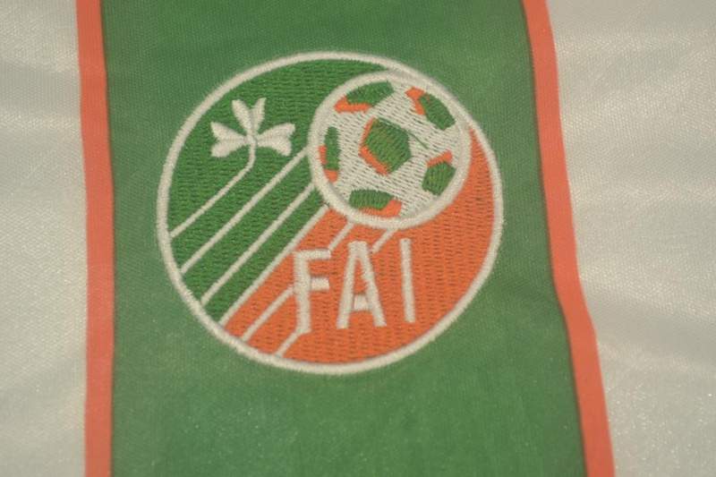 Thailand Quality(AAA) 1994 Ireland Away Retro Soccer Jersey