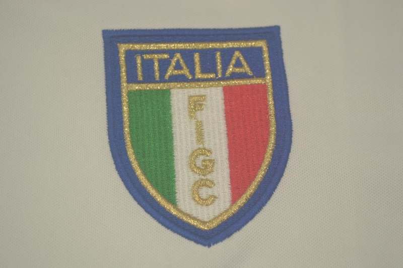 Thailand Quality(AAA) 1982 Italy Away Retro soccer Jersey