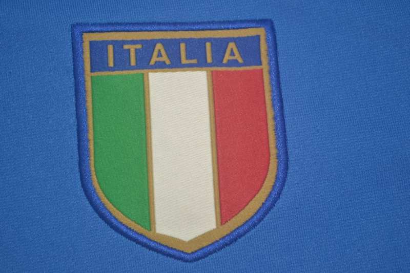 Thailand Quality(AAA) 1982 Italy Home Retro soccer Jersey