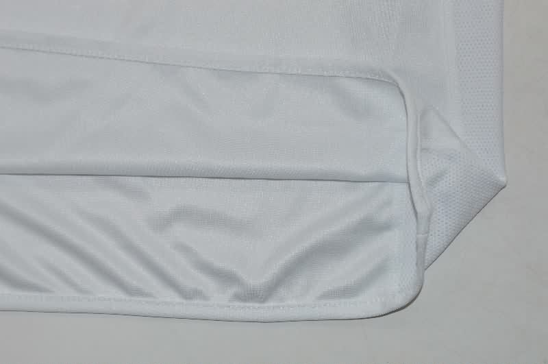 Thailand Quality(AAA) 2002 Italy Away Retro Soccer Jersey