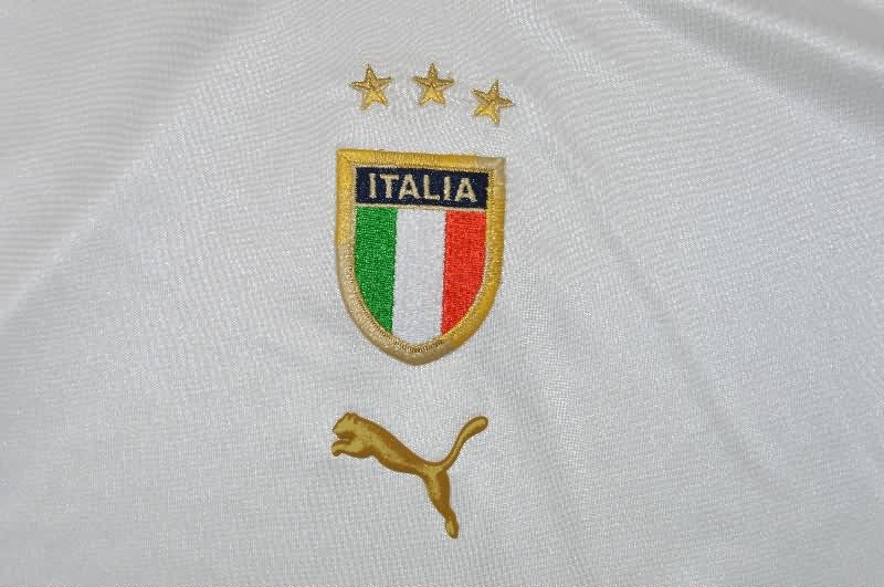 Thailand Quality(AAA) 2004 Italy Away Retro Soccer Jersey