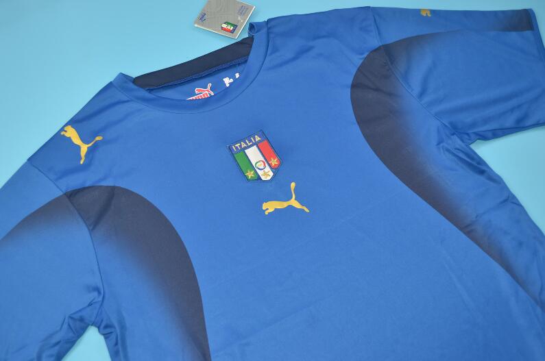 Thailand Quality(AAA) 2006 Italy Home Retro soccer Jersey