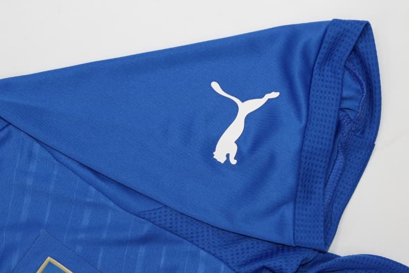 Thailand Quality(AAA) 2012 Italy Home Retro Soccer Jersey
