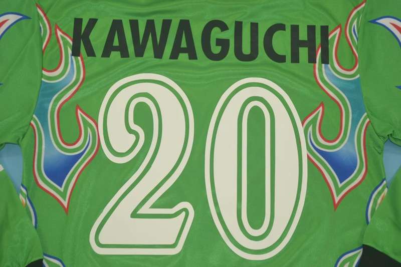 Thailand Quality(AAA) 1998 Japan Goalkeeper Green Retro Soccer Jersey(L/S)