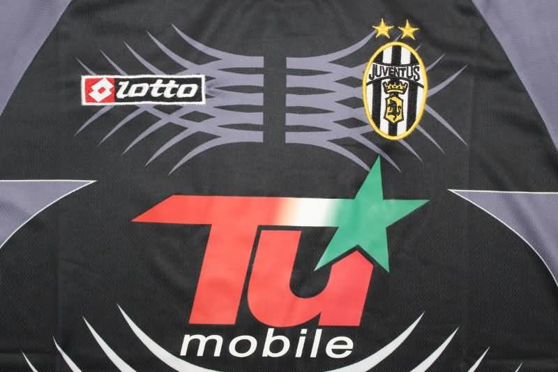 Thailand Quality(AAA) 2001/02 Juventus Goalkeeper Black Retro Soccer Jersey