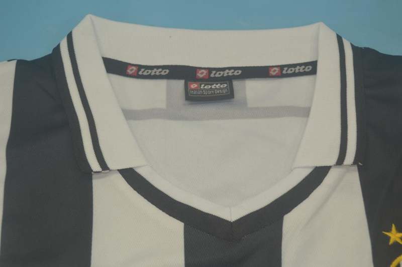 Thailand Quality(AAA) 2001/02 Juventus Home Retro Soccer Jersey