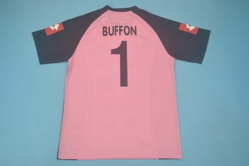 Thailand Quality(AAA) 2002/03 Juventus Goalkeeper Pink Retro Soccer Jersey