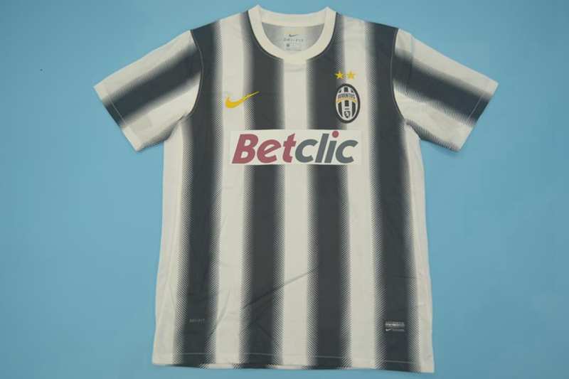 Thailand Quality(AAA) 2011/12 Juventus Home Retro Soccer Jersey