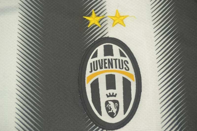 Thailand Quality(AAA) 2011/12 Juventus Home Retro Soccer Jersey