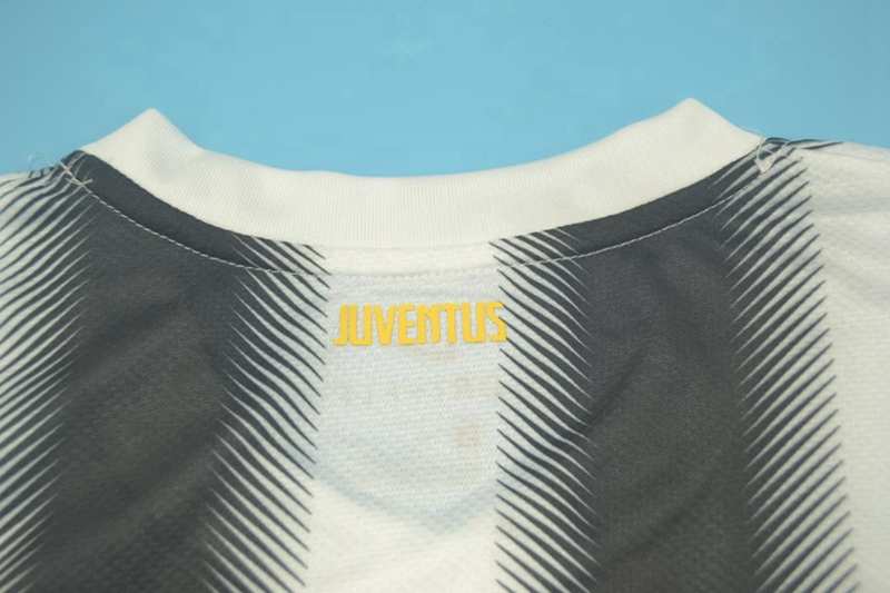 Thailand Quality(AAA) 2011/12 Juventus Home Retro Soccer Jersey