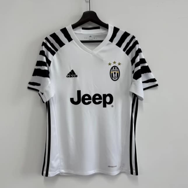 Thailand Quality(AAA) 2016/17 Juventus Third Retro Soccer Jersey