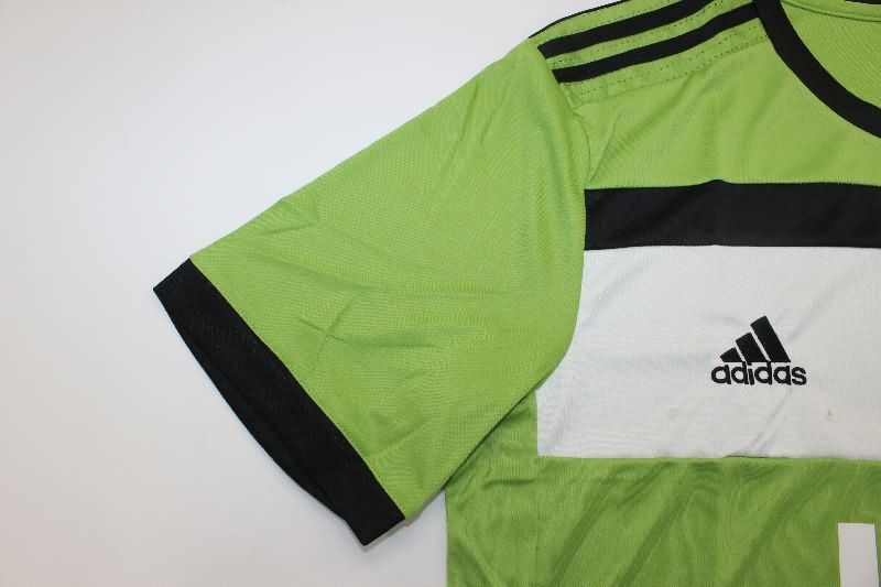 Thailand Quality(AAA) 2017/18 Juventus Third Retro Soccer Jersey
