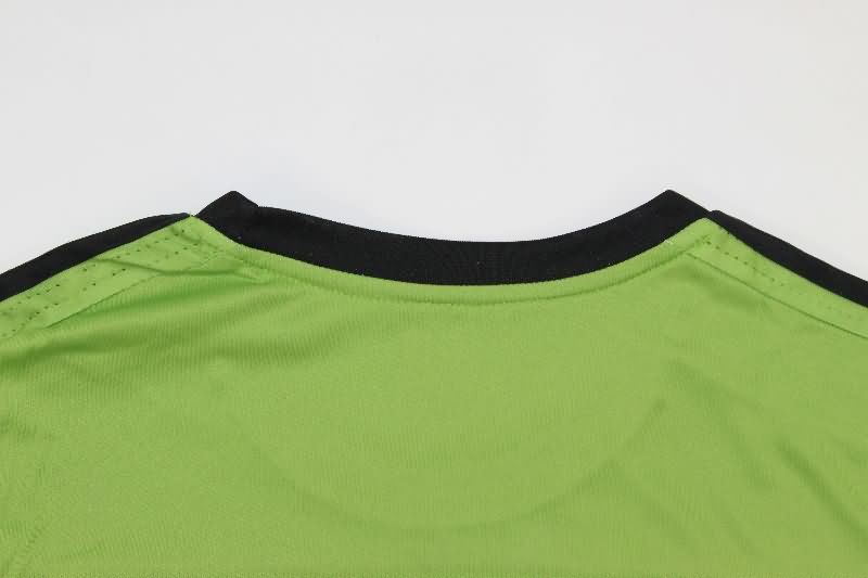 Thailand Quality(AAA) 2017/18 Juventus Third Retro Soccer Jersey