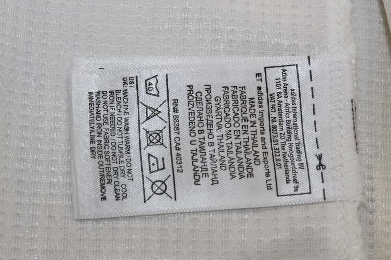 Thailand Quality(AAA) 2020/21 Juventus Home Retro Soccer Jersey (Player)