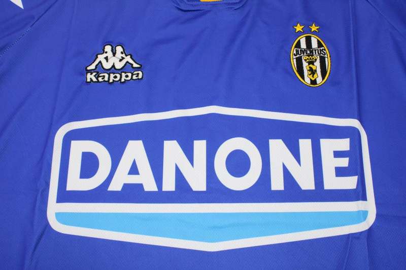 Thailand Quality(AAA) 1994/95 Juventus Away Retro Soccer Jersey