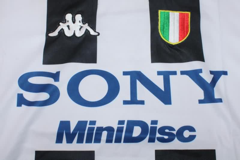 Thailand Quality(AAA) 1997/98 Juventus Home Retro Soccer Jersey