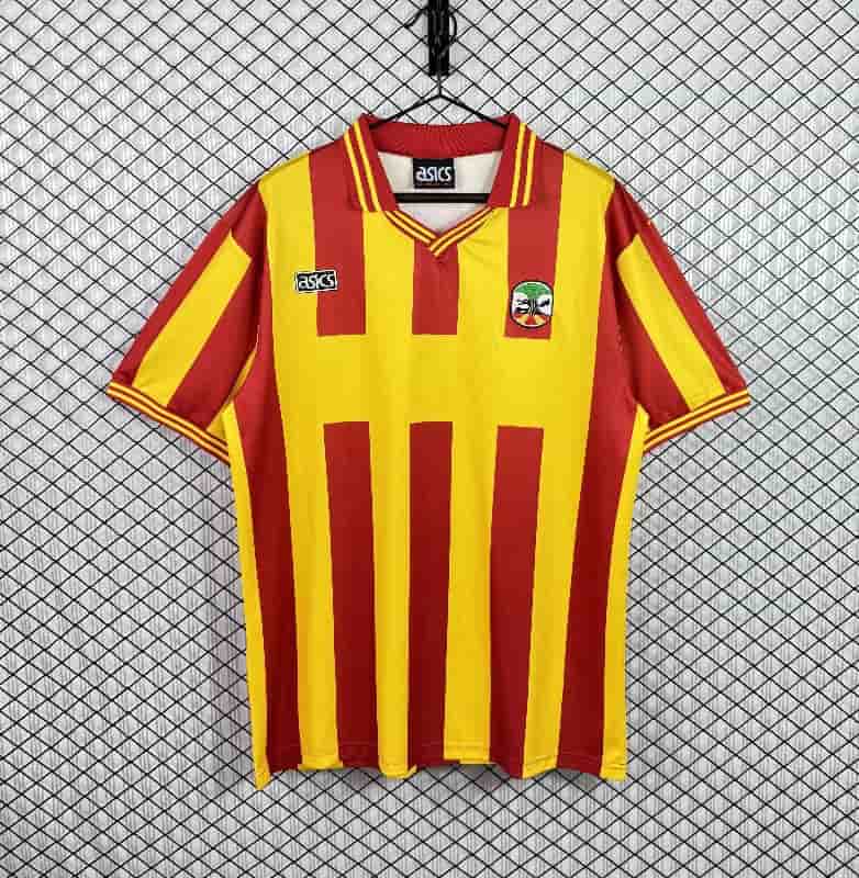 Thailand Quality(AAA) 1995/96 Lecce Home Retro Soccer Jersey