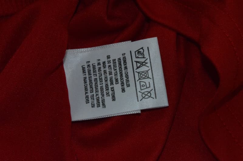 Thailand Quality(AAA) 2002/04 Liverpool Home Retro Soccer Jersey