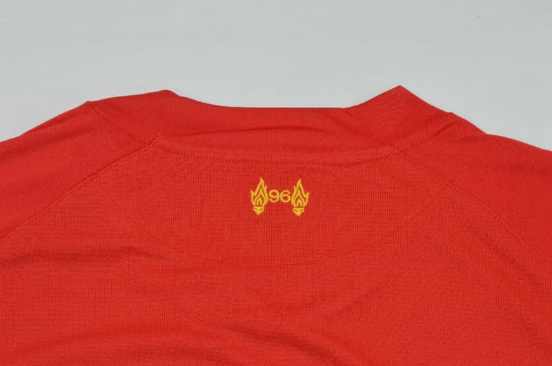 Thailand Quality(AAA) 2013/14 Liverpool Home Retro Soccer Jersey
