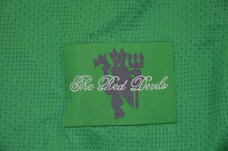 Thailand Quality(AAA) 2007/08 Manchester United Goalkeeper Green Retro Soccer Jersey