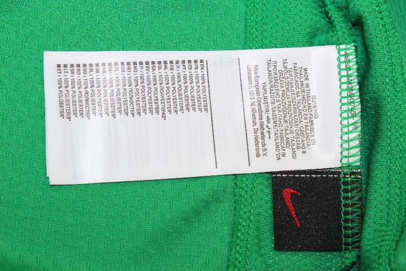 Thailand Quality(AAA) 2007/08 Manchester United Goalkeeper Green Long Retro Soccer Jersey