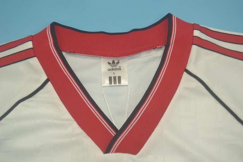 Thailand Quality(AAA) 1988/90 Manchester United Away Retro Soccer Jersey