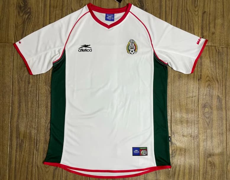 Thailand Quality(AAA) 2002 Mexico Away Retro Soccer Jersey