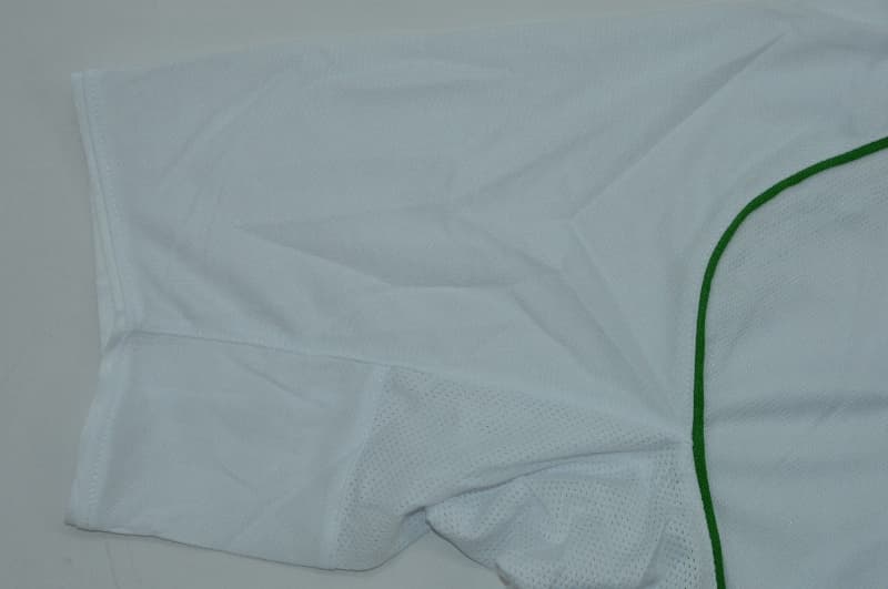 Thailand Quality(AAA) 2004 Mexico Away Retro Soccer Jersey