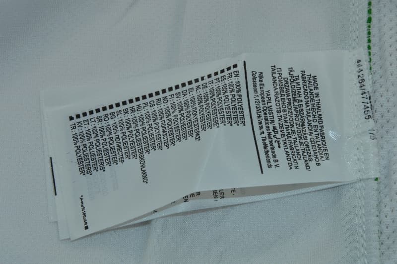 Thailand Quality(AAA) 2004 Mexico Away Retro Soccer Jersey