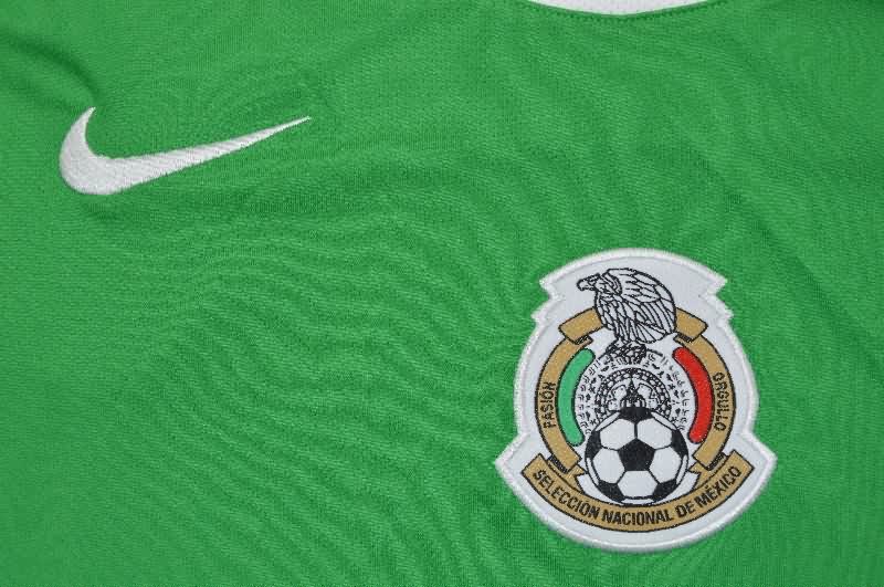 Thailand Quality(AAA) 2004 Mexico Home Retro Soccer Jersey