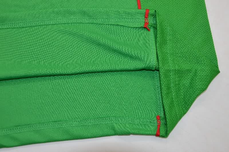 Thailand Quality(AAA) 2004 Mexico Home Retro Soccer Jersey