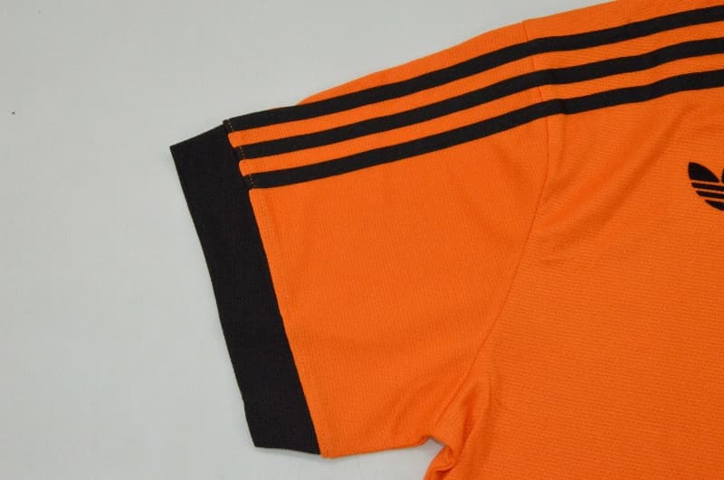 Thailand Quality(AAA) 1980 Netherlands Home Retro Soccer Jersey