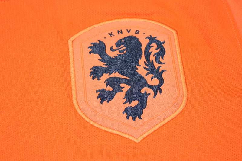 Thailand Quality(AAA) 2018 Netherlands Home Retro Soccer Jersey