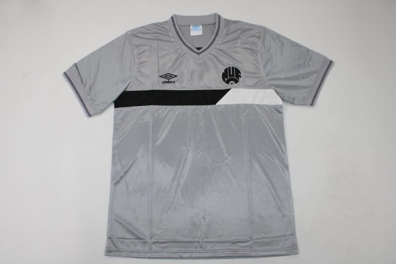 Thailand Quality(AAA) 1986/87 Newcastle United Away Retro Soccer Jersey