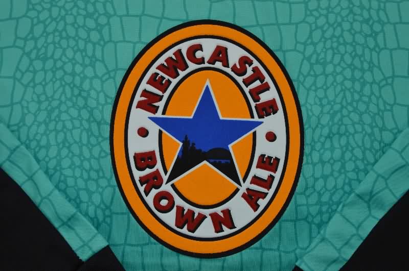 Thailand Quality(AAA) 1997/98 Newcastle United Goalkeeper Green Long Retro Soccer Jersey