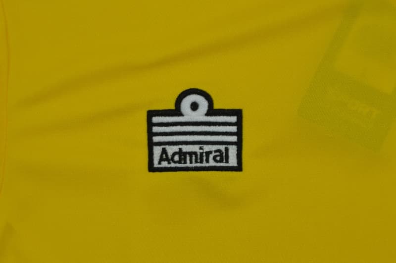 Thailand Quality(AAA) 1976/81 Norwich Home Retro Soccer Jersey