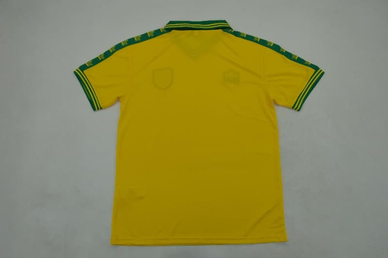 Thailand Quality(AAA) 1976/81 Norwich Home Retro Soccer Jersey
