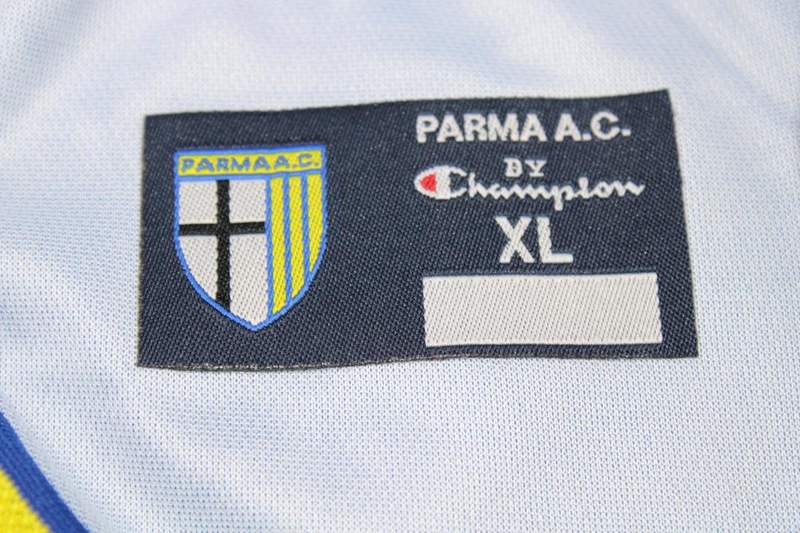 Thailand Quality(AAA) 2002/03 Parma Home Retro Soccer Jersey