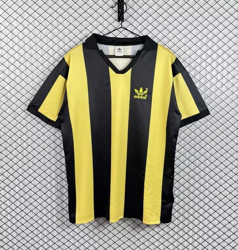 Thailand Quality(AAA) 1982 Penarol Home Retro Soccer Jersey