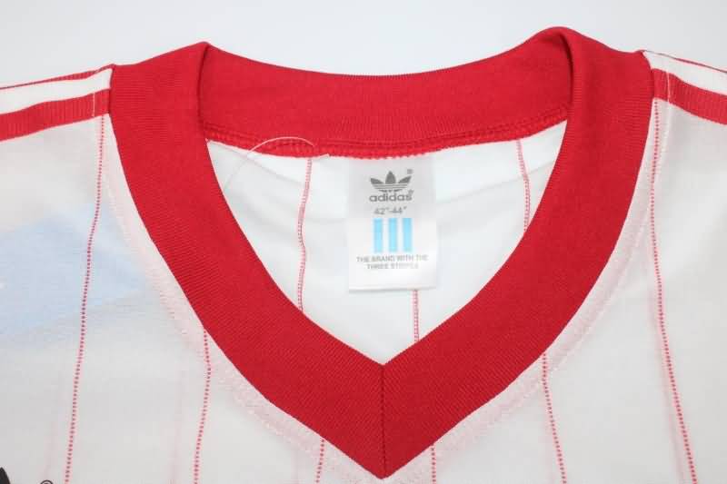 Thailand Quality(AAA) 1982 Poland Home Retro Soccer Jersey