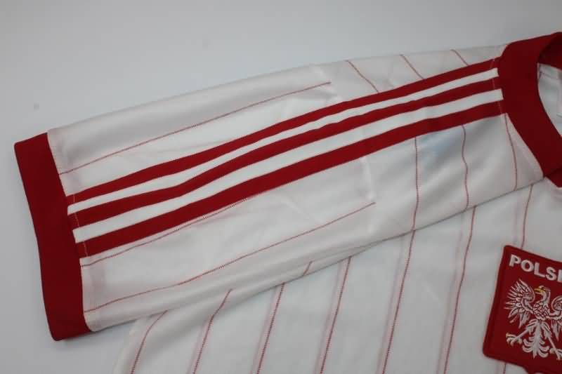 Thailand Quality(AAA) 1982 Poland Home Retro Soccer Jersey