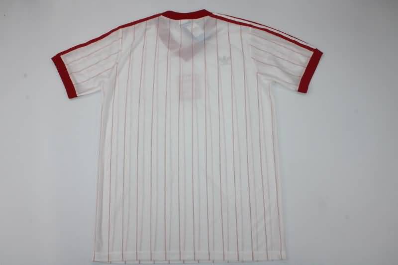 Thailand Quality(AAA) 1982 Poland Home Retro Soccer Jersey