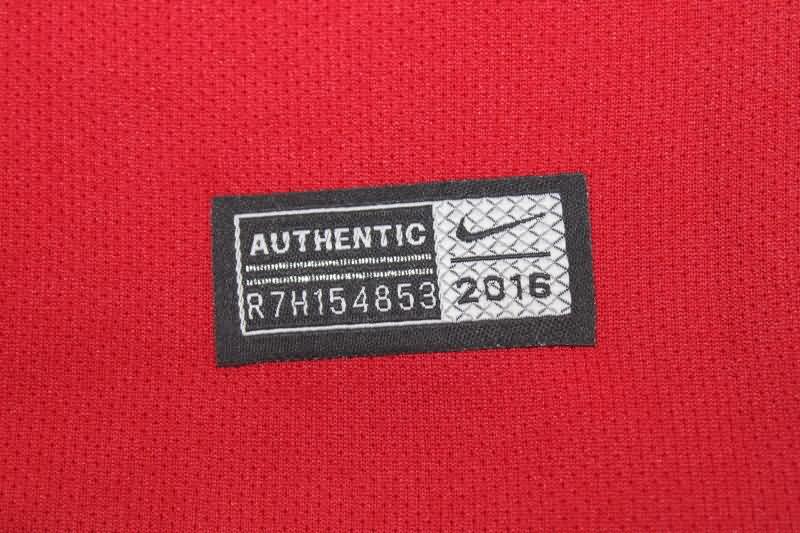 Thailand Quality(AAA) 2016/17 Portugal Home Long Sleeve Retro Soccer Jersey